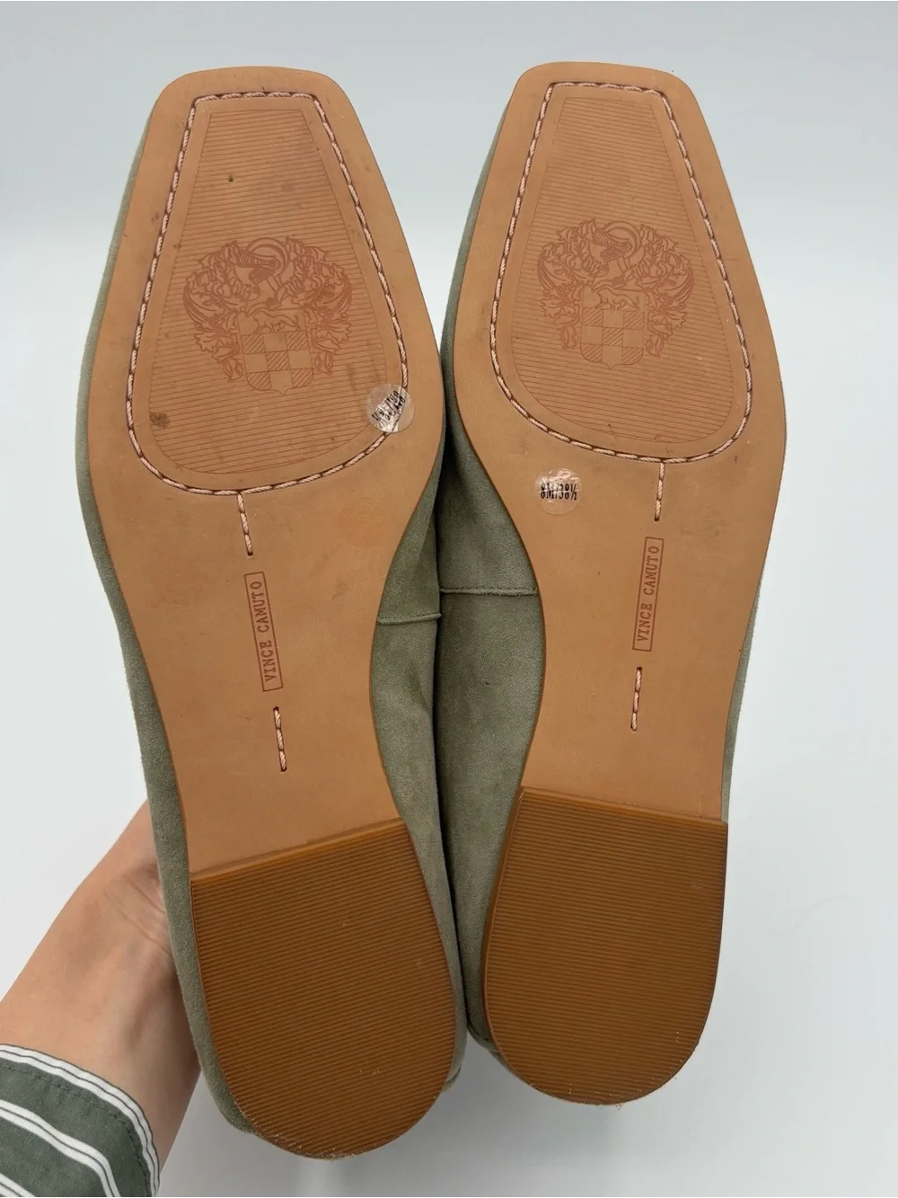 NWOT Vince Camuto Landerla Suede Loafers